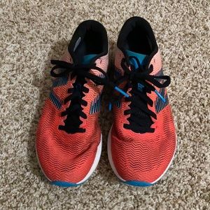 New balance running shoes